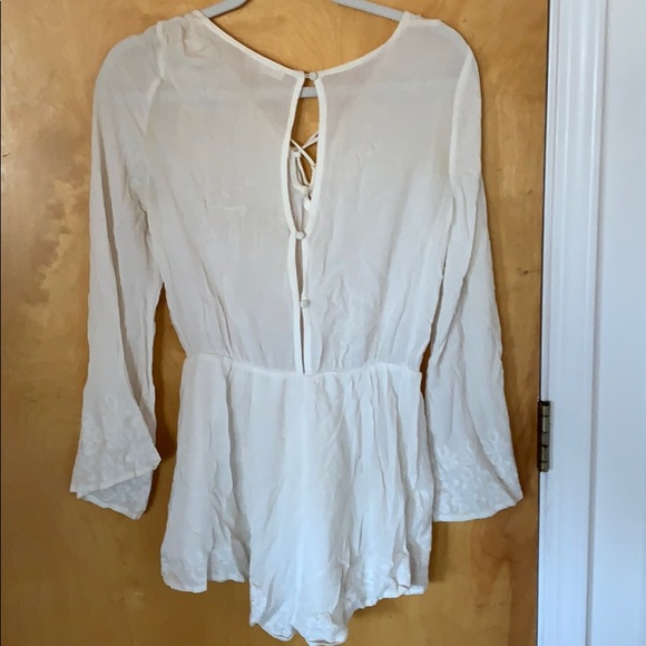 Bohemian soft white romper - Picture 2 of 3